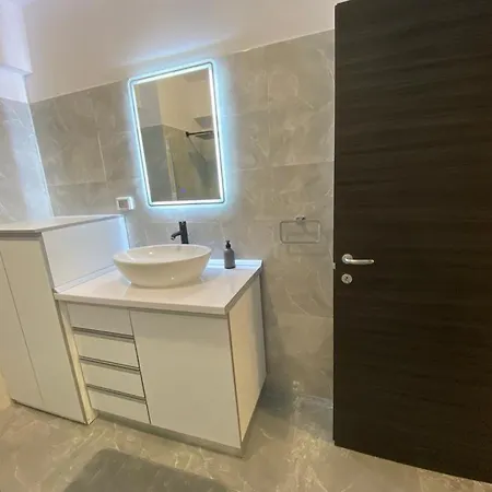 Augustus Apartment